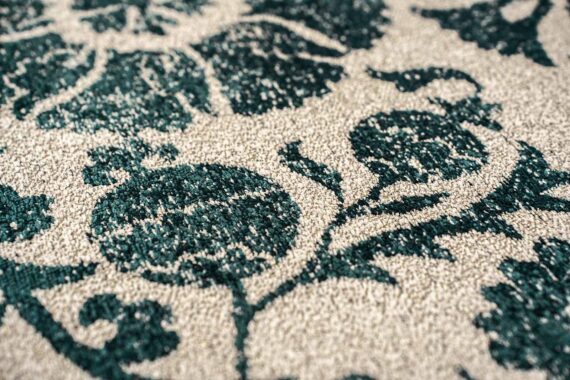Louis De Poortere tapis Antiquarian Suzani 9733 Notos zoom 4