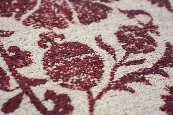 Louis De Poortere tapis Antiquarian Suzani 9734 Zephyr zoom 2